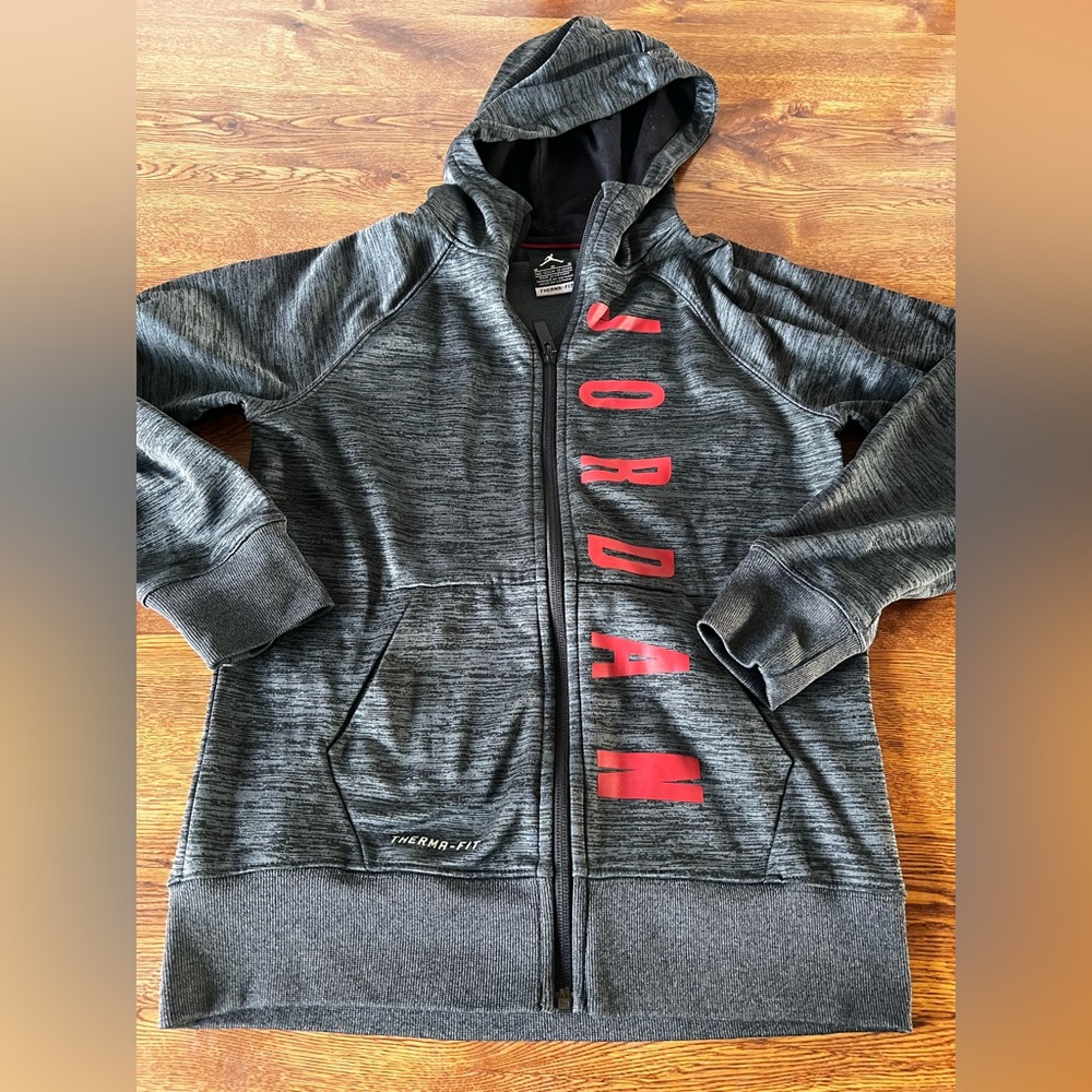 Boys Size Medium Jordan Therma-FIT Full-Zip Hoodie